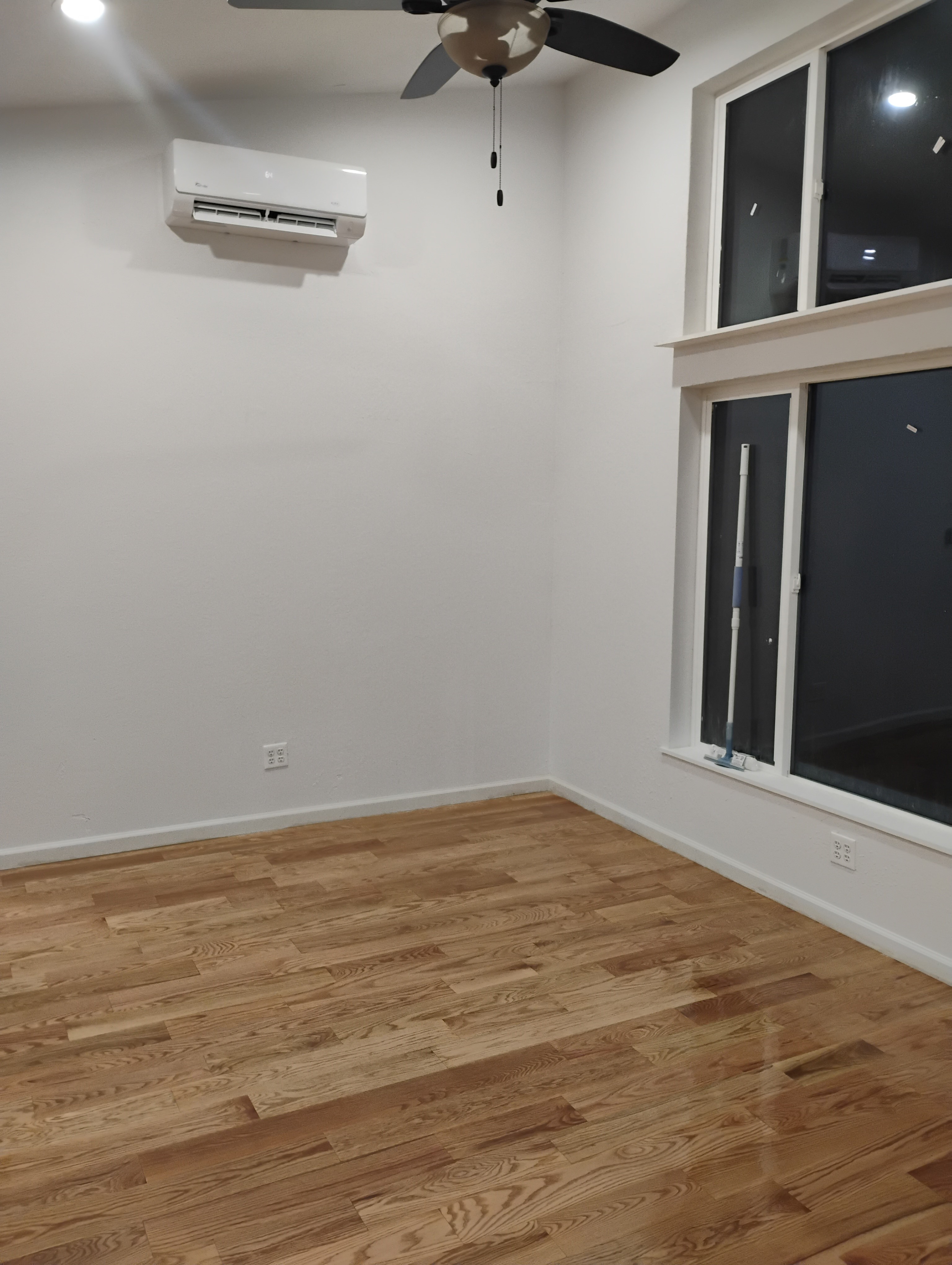 Interior remodel in Mariposa CA with hardwood flooring finish by DCB Design Create Build